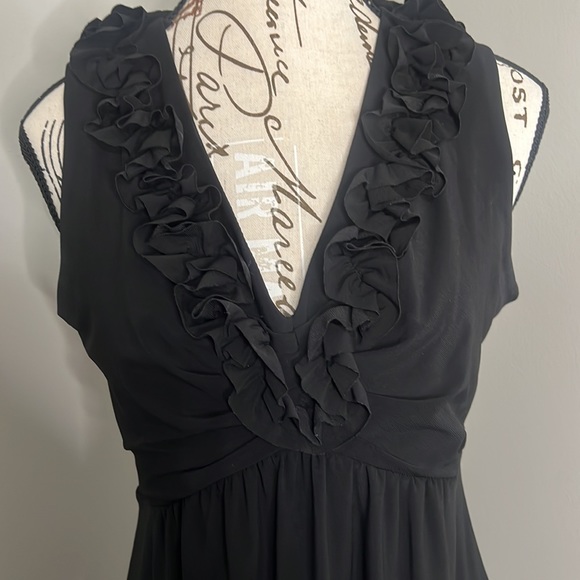 Tiana B. Sleeveless Black Dress - Petite Small | A11 - Picture 3 of 7